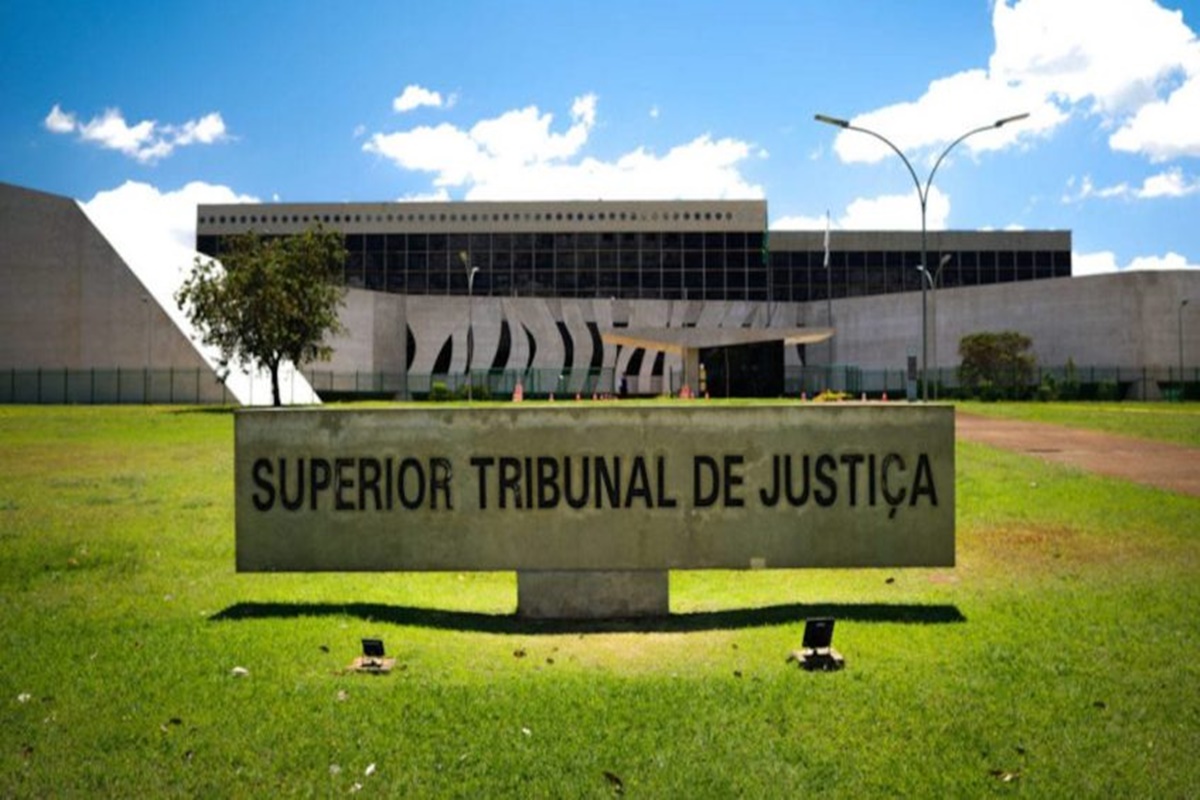 Ex-marqueteiro do PT briga no STJ contra dívida milionária com cassino