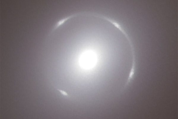 Telescópio espacial Euclid capta anel de Einstein e comprova teoria