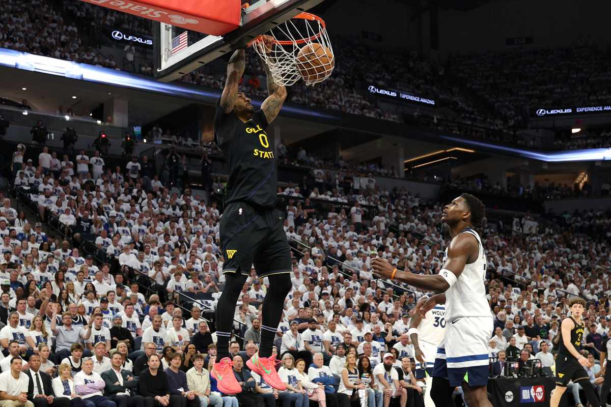 Warriors dominam Timberwolves e abrem 1 x 0. Curry sai lesionado