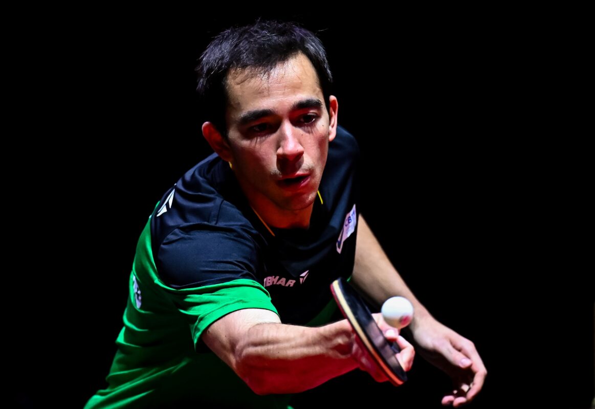 Hugo Calderano atropela tunisiano e avança no Mundial de tênis de mesa