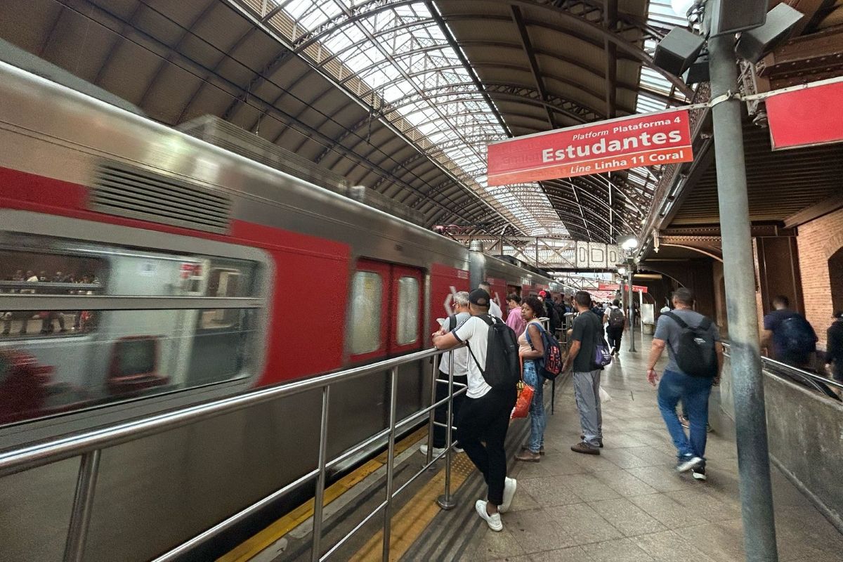 CPTM retoma funcionamento integral da Linha 11-Coral em Suzano