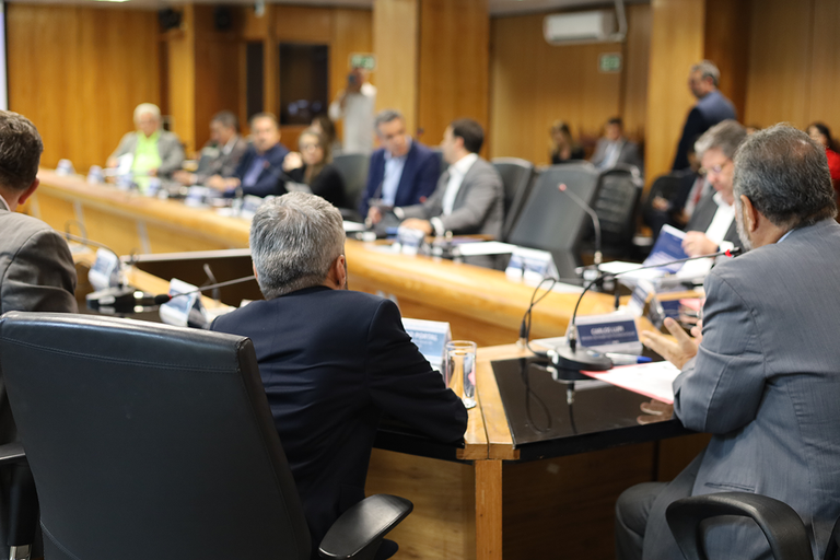 INSS: sindicatos citados em inquérito têm vaga no Conselho de Previdência