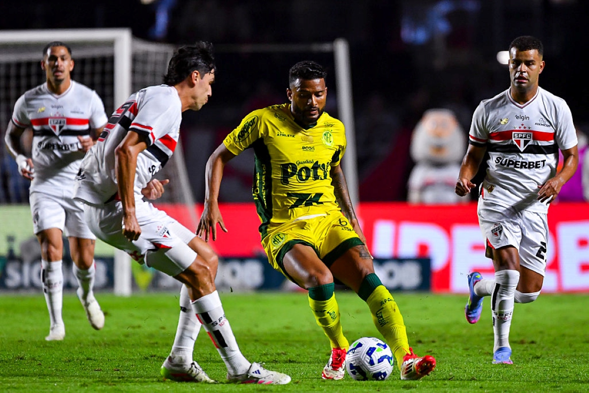 Em casa e com desfalques, São Paulo perde para o Mirassol. Veja gols