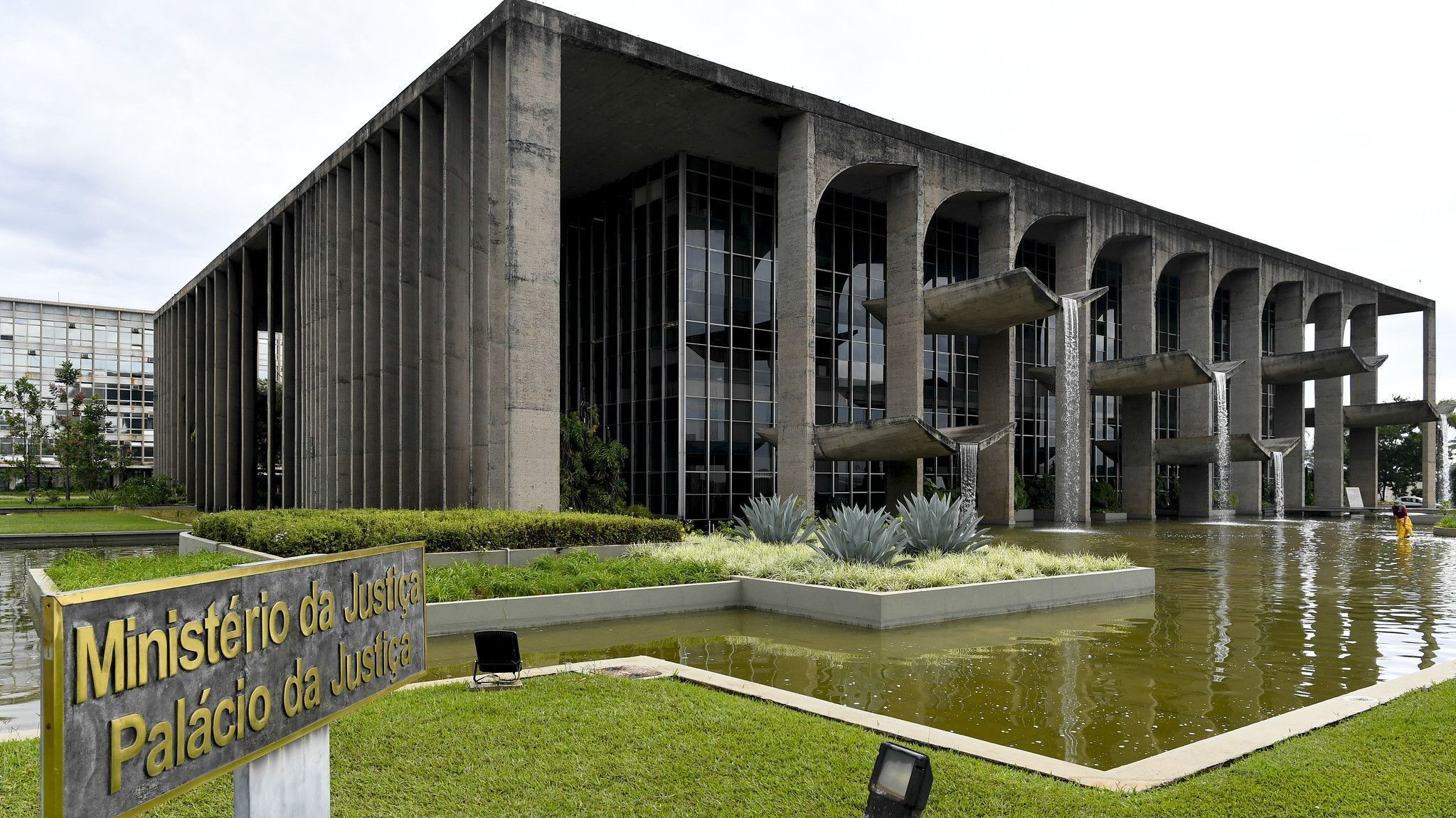 Brasil diz aos EUA não classificar PCC e CV como organizações terroristas