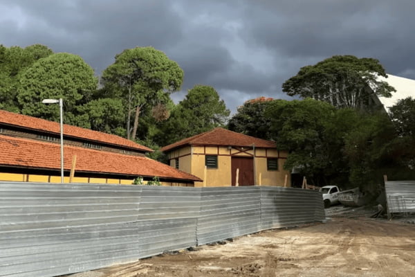Churrascaria faz obras sem autorização prévia em parque tombado em SP