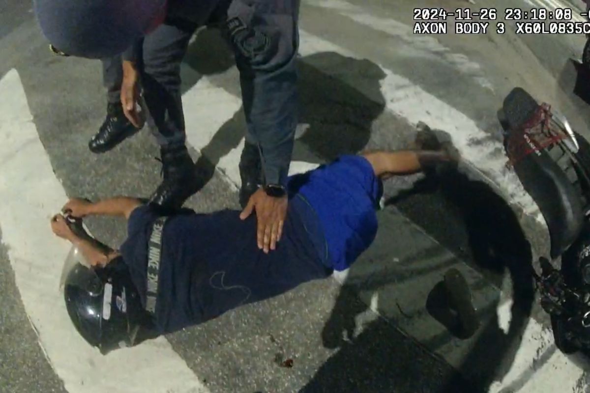 “Sou trabalhador”: vídeo mostra jovem implorando ajuda após tiro de PM
