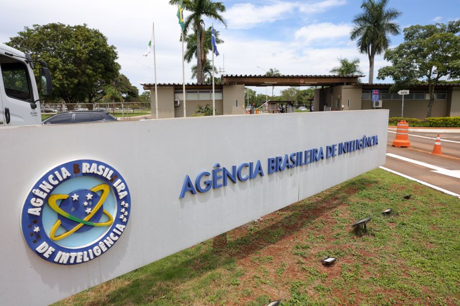 Deputado cria frente parlamentar para discutir atribuições da Abin
