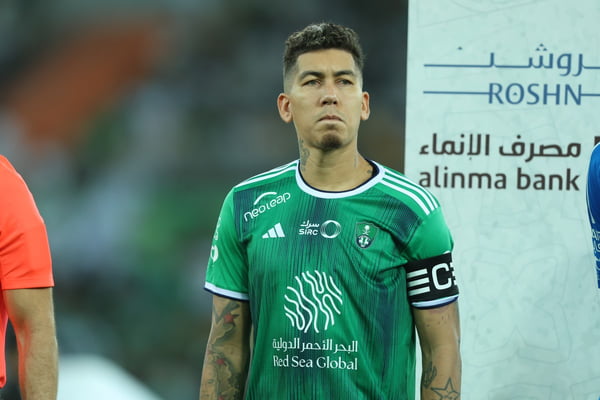 Roberto Firmino quer deixar Arábia e é especulado em time brasileiro