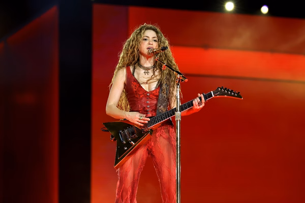 Fãs de Shakira ficam expostos a vírus altamente contagioso em show