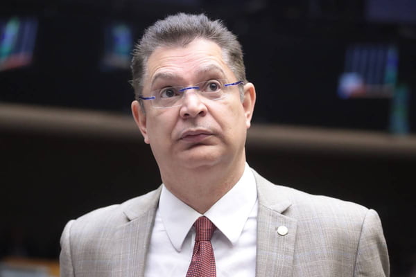 A reunião do líder do PL de Bolsonaro com Gleisi