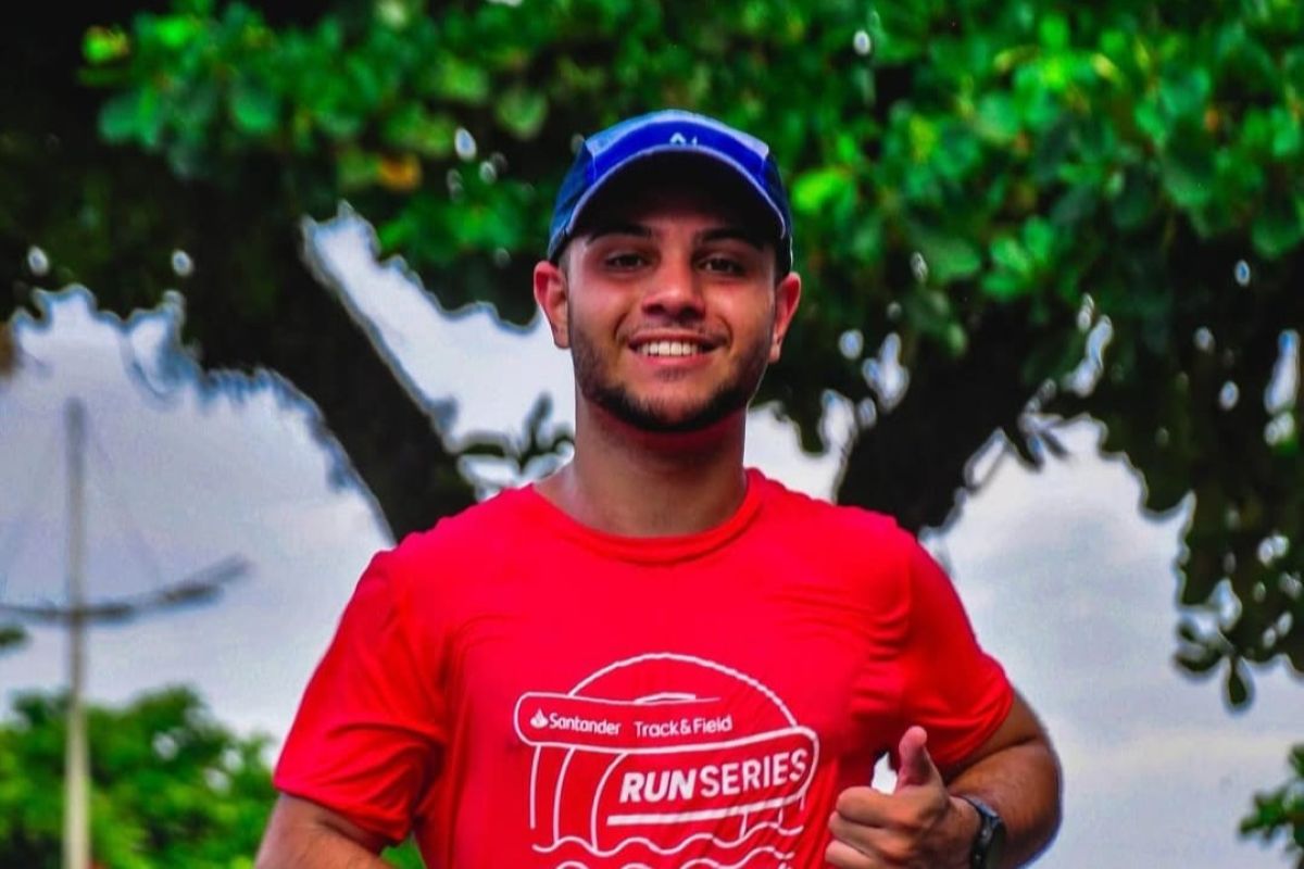 Rapaz de 21 anos morre após batida em veículo estacionado em Santos
