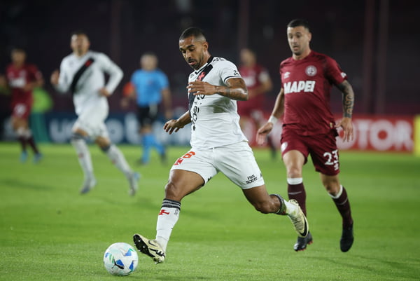 Vasco perde para Lanús e terá que tentar repescagem na Sul-Americana