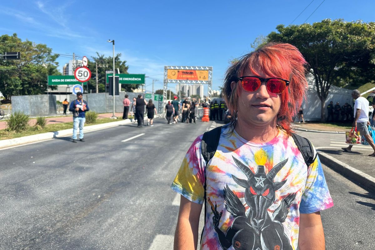 Emos invadem o Butantã à espera de Fresno na Virada Cultural