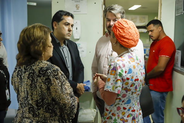 MP de Contas pede afastamento imediato de secretário de Saúde do DF