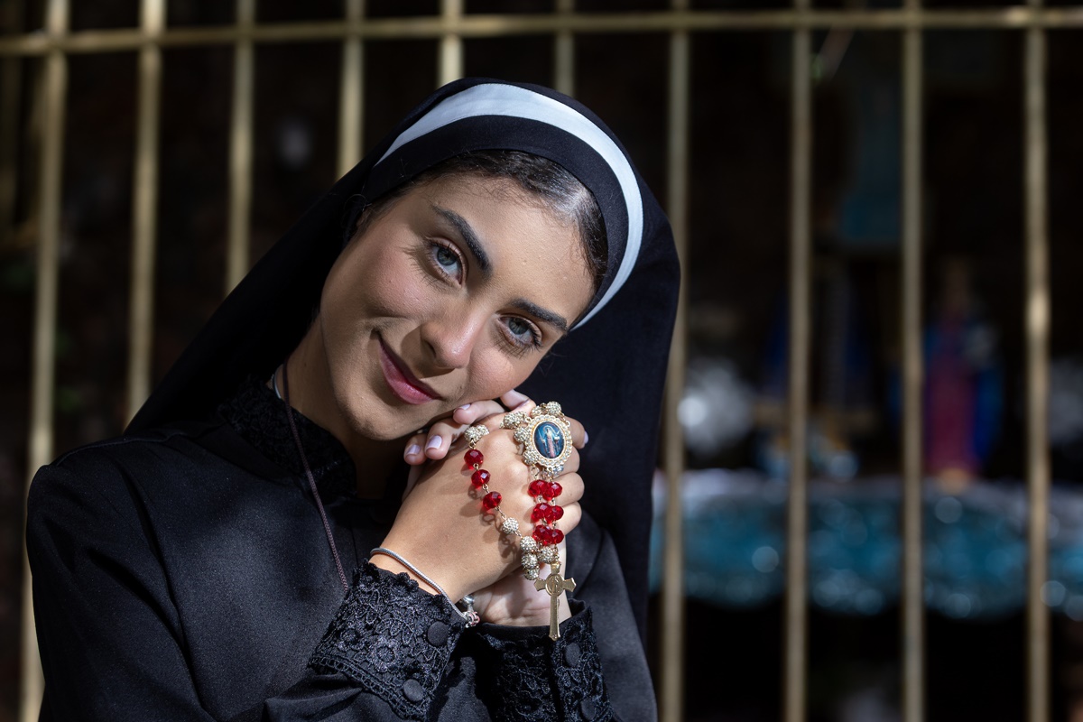 “Maquiada para Jesus”: a incrível transformação da miss que virou freira