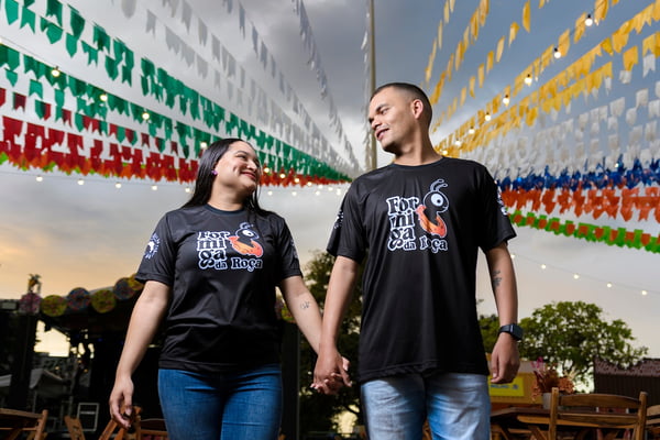 Correio elegante: os romances que começaram em festas juninas do DF