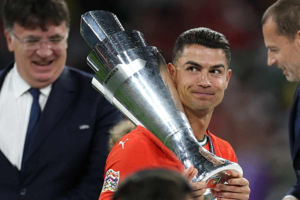 Cristiano Ronaldo bate o martelo sobre futuro; confira