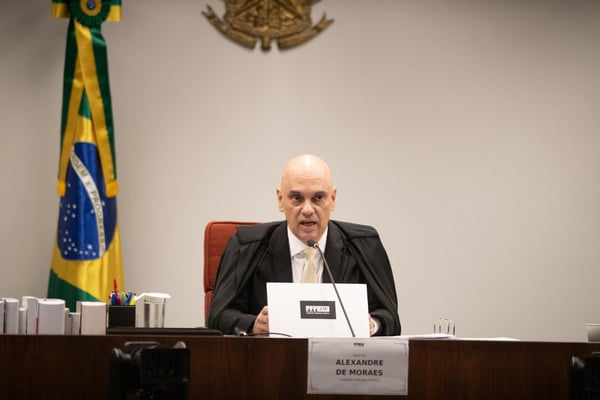 Moraes nega ida de bolsonarista preso a ritual: “Risco de fuga”