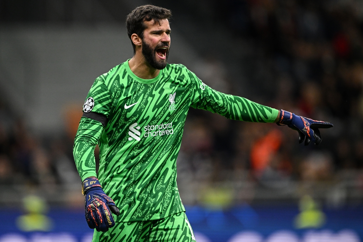 Alisson analisa início de Ancelotti na Seleção e elogia: “Simples”