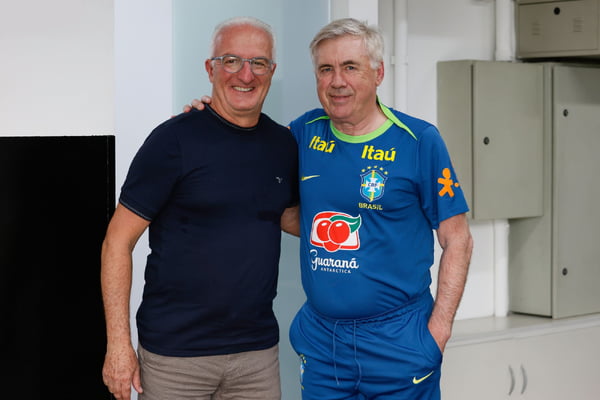 Ancelotti e Dorival se encontram antes de treino da Seleção. Veja