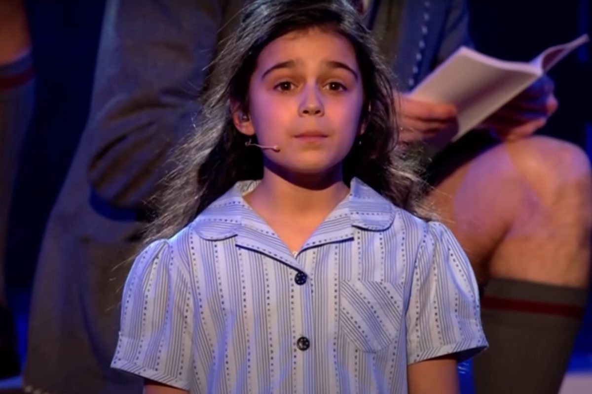 Vídeo: atriz mirim da série Harry Potter impressiona pelo talento
