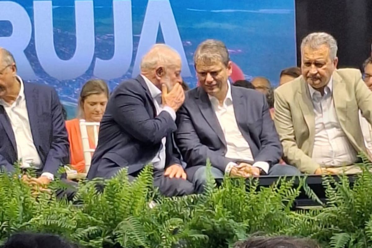 Leilão bilionário no Porto de Santos divide Lula e Tarcísio
