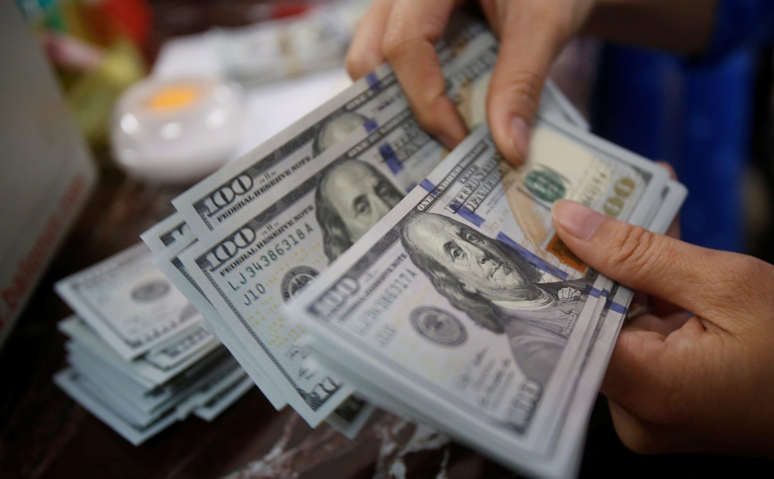 como fica o imposto sobre dólar, crédito, VGBL e mais após novo decreto