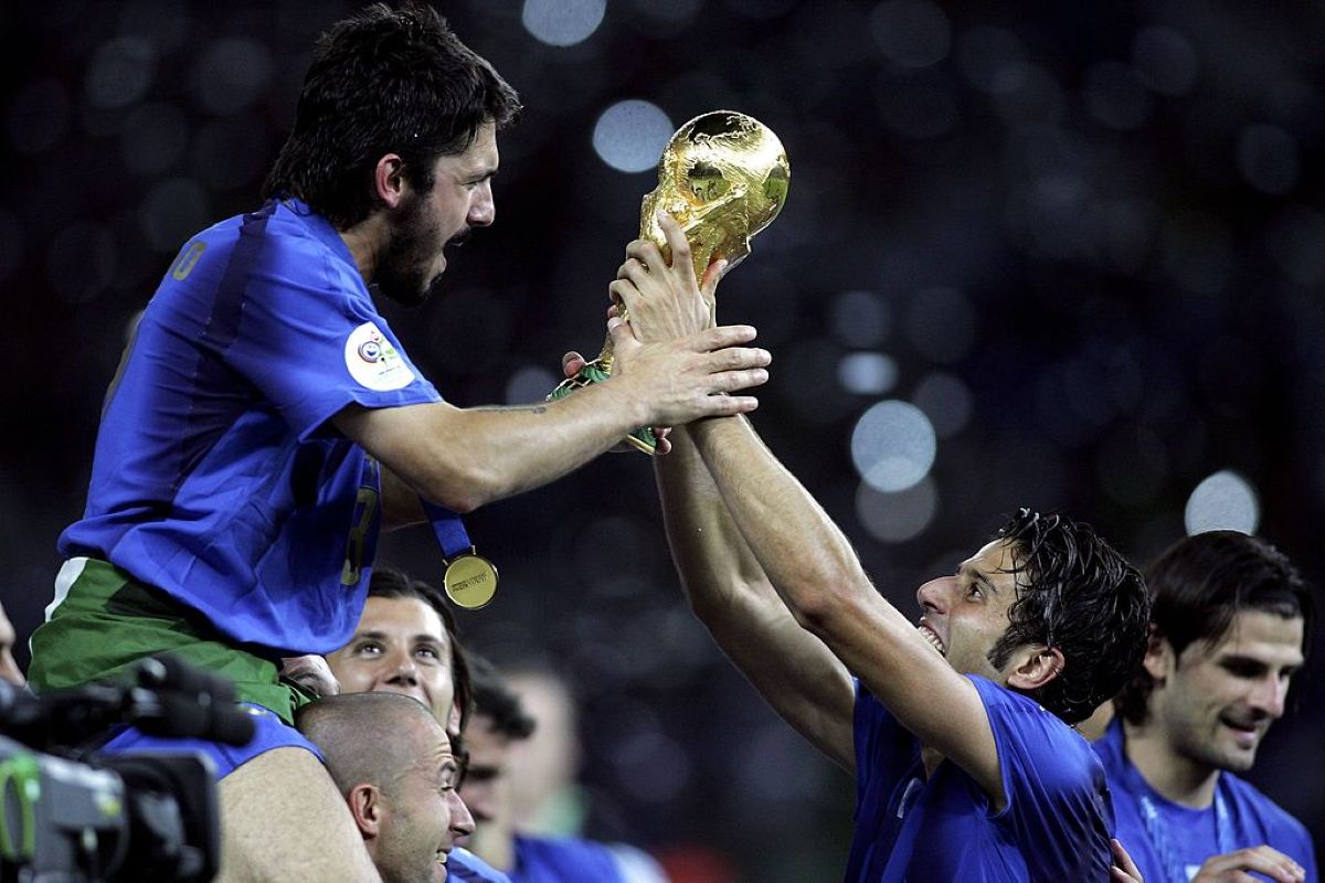 Ex-volante Gennaro Gattuso é o novo treinador da Itália