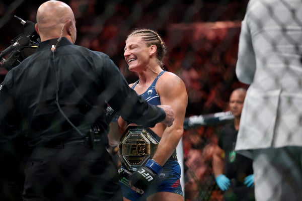 UFC 316: Kayla Harrison conquista cinturão e desafia Amanda Nunes