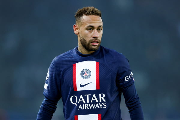 Neymar rebate críticas sobre festas: “Estou há 15 anos no auge”