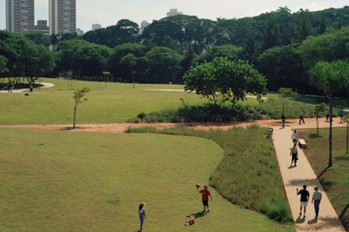 Governo Tarcísio abre consulta pública para privatizar 6 parques de SP