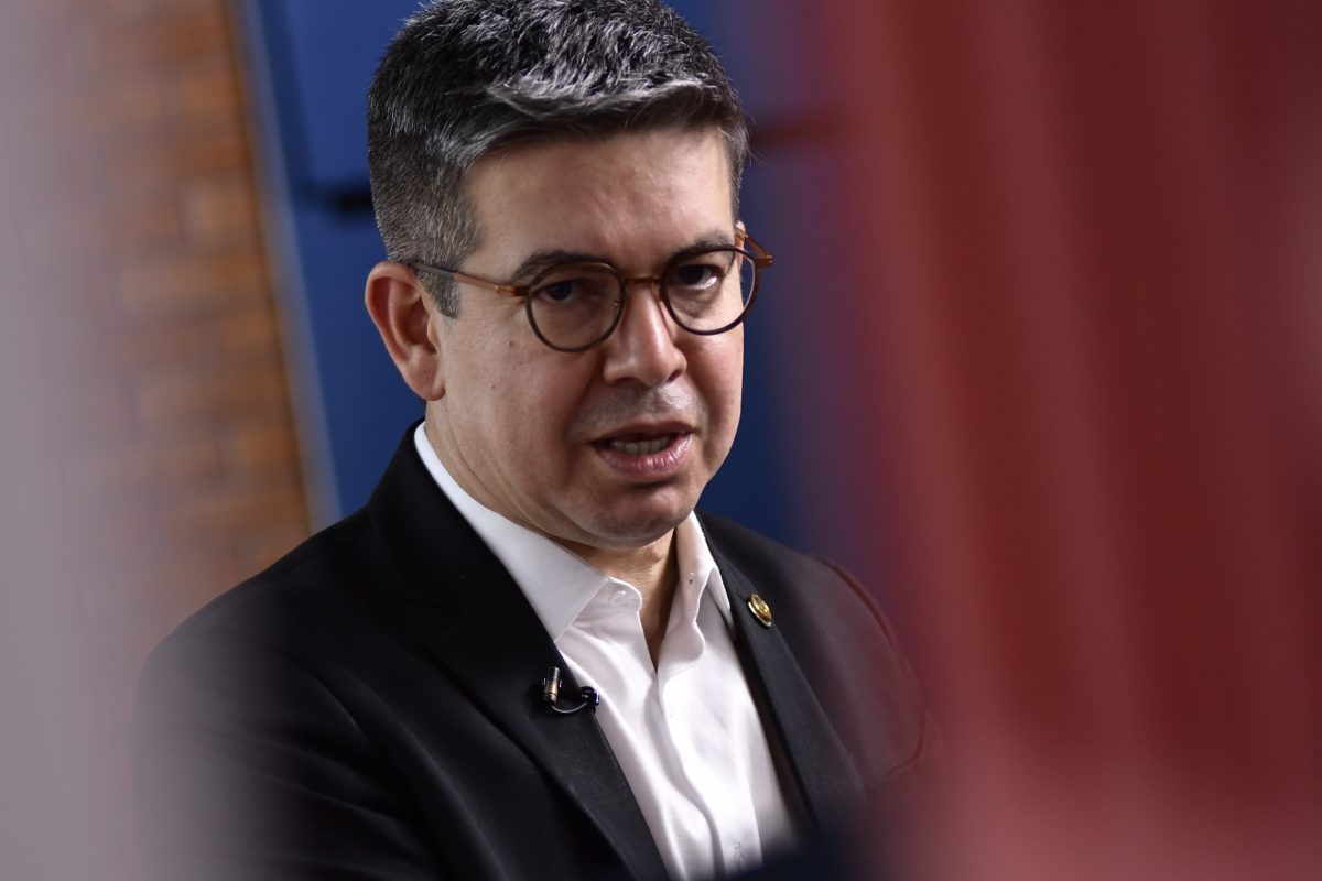Líder diz que governo Lula começa CPMI do INSS “com vontade”