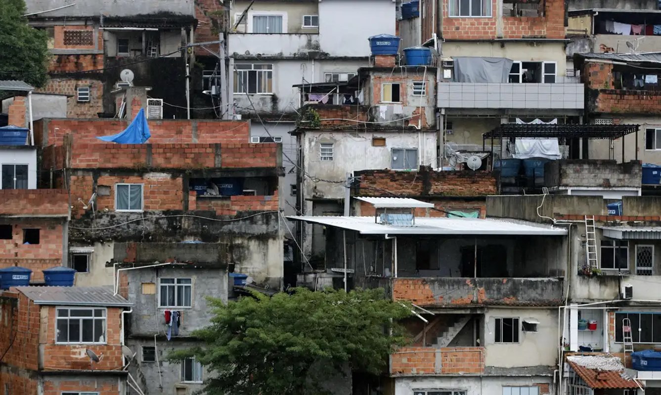 Bunker do CV na Rocinha escondia “centro de treinamento para bandidos”