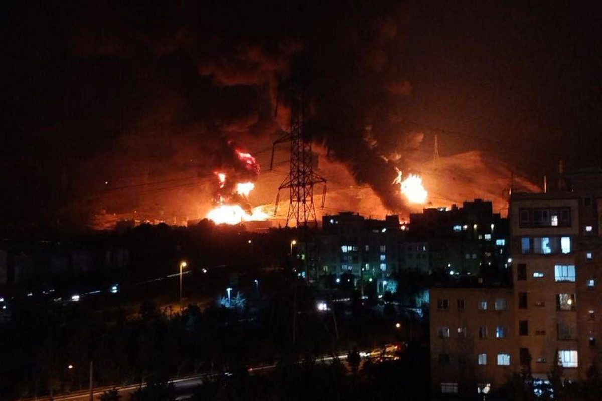 Israel faz novos ataques contra Teerã, capital iraniana, neste domingo