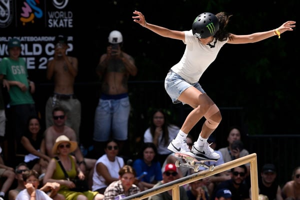 Rayssa e Pâmela caem na semifinal e Brasil está fora da final do skate