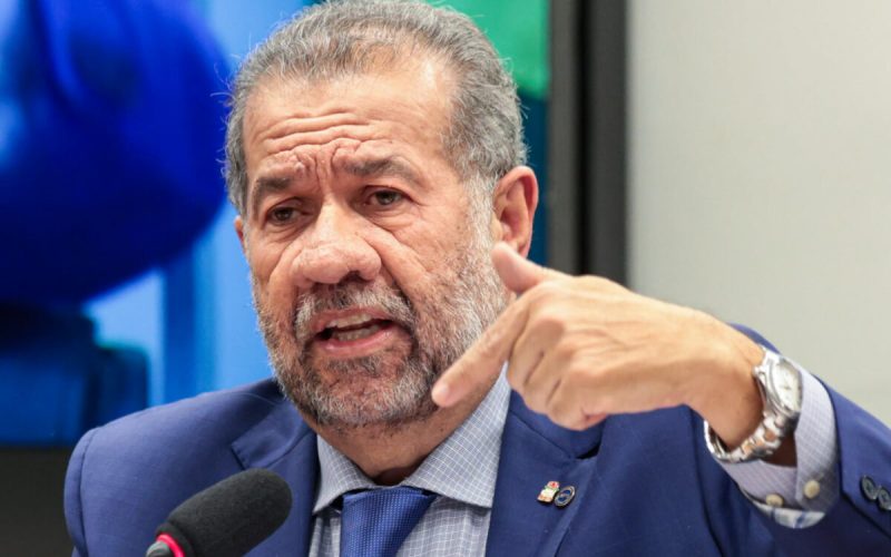 Demissão de Lupi ocorre após escândalo do INSS revelado pelo Metrópoles