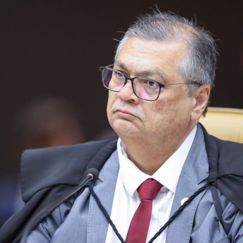 Deputados reclamam de Dino em jantar reservado com Gilmar