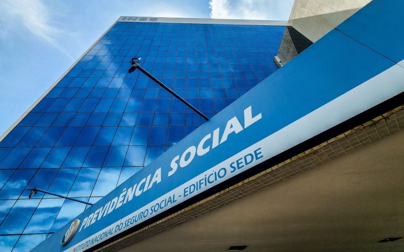 INSS: dificuldade para contabilizar vítimas de fraude atrasa ressarcimento