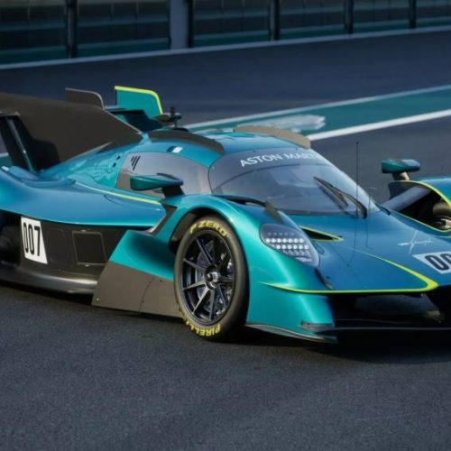Aston Martin revela supercarro que só 10 p…