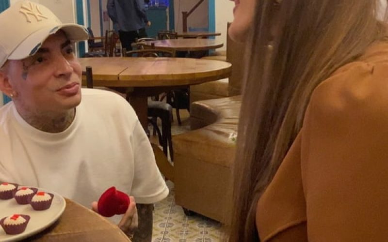 Após noivado e ataques, MC Guimê desabafa: “Buscando ser feliz”
