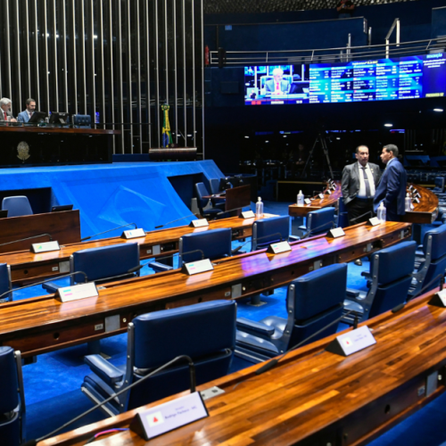 Senado aprova mudanças em regras do licenciamento ambiental no Brasil