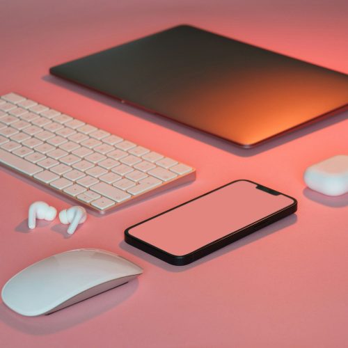 95% dos analfabetos têm dificuldade para realizar tarefas no celular