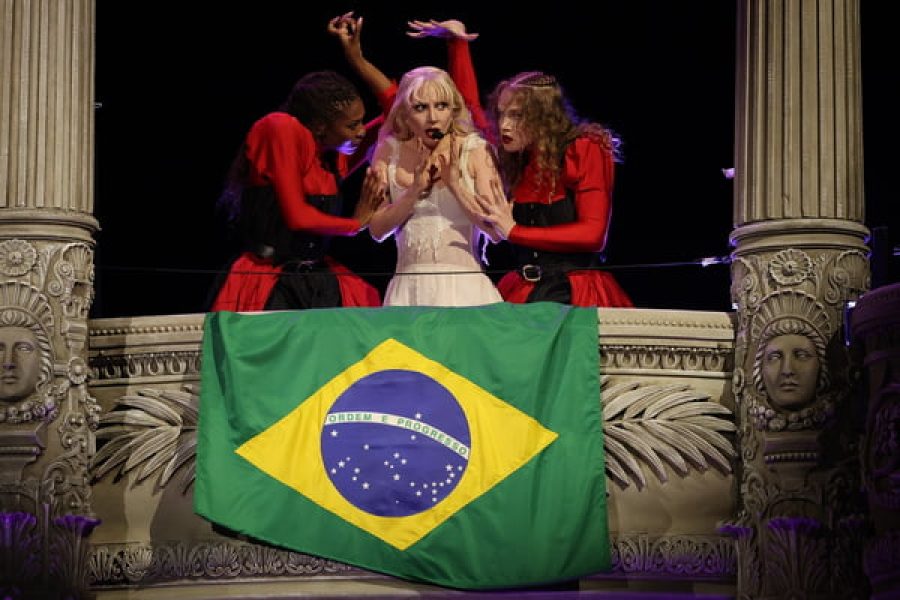 Equipe de Lady Gaga se manifesta sobre ameaça de bomba em show no Rio