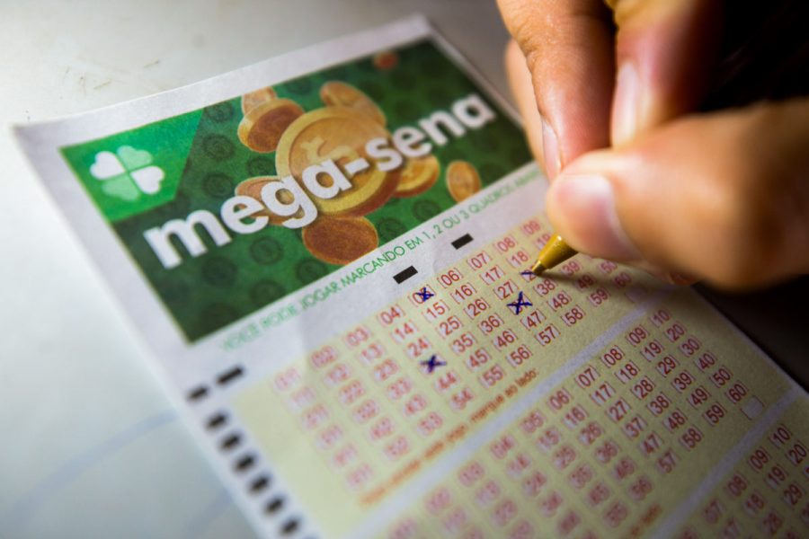 Mega-Sena: duas apostas do DF acertam a quina e faturam R$ 42 mil