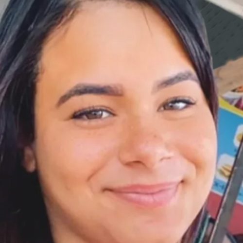 Jovem de 20 anos é assassinada a tiros um mês após o namorado