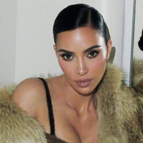 Kim Kardashian se formou em Direito utilizando método alternativo; entenda