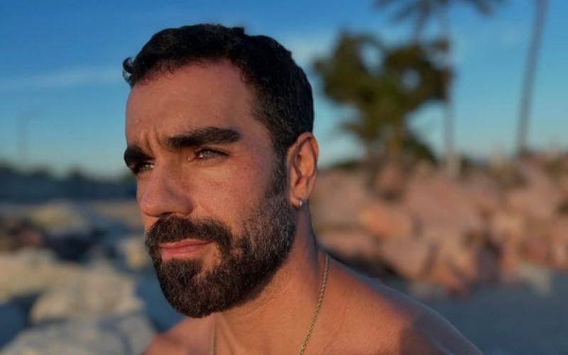 Saiba quem é o ator brasileiro que virou sucesso em novelas mexicanas