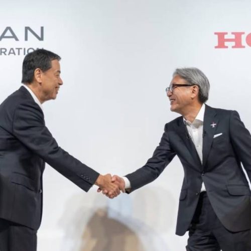 Após fracasso em fusão com a Honda, a Niss…