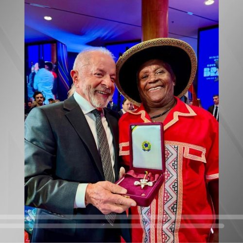 Lula entrega medalha de honra a mestre de carimbó Damasceno, do Pará