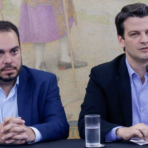 Justiça nega pedido de cassação do prefeito de Curitiba e de seu vice